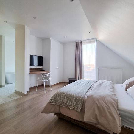 Bed and Breakfast Les Arbres Sous Le Vent A 10 Min De Pairi Daiza Jurbise Exterior foto